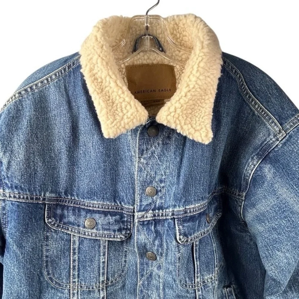 American Eagle Men's Sherpa Lined Denim Trucker Jacket Blue‎ Size M
